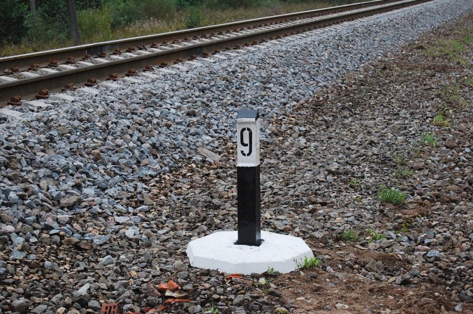 scale_1200